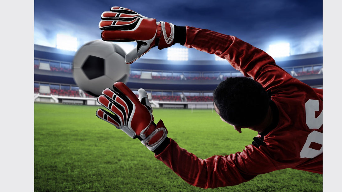 10 Factors to Think About While Choosing the Perfect Goalkeeper Gloves